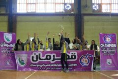 هشت چابک قهرمان فوتسال دختران گیلان+ گزارش تصویری